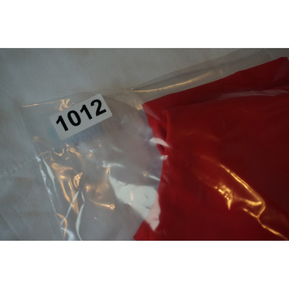 Wilo The Label Fire Red Ribbed Activewear Set XS Tank Top and Ruched Leggings - Picture 9 of 9